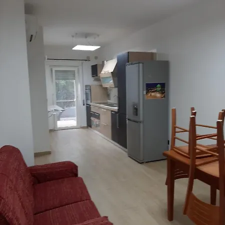 Villa Maurizio Vila *